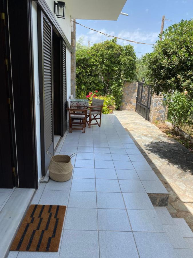 Eratous Seaside House Apartamento Varnavas Exterior foto